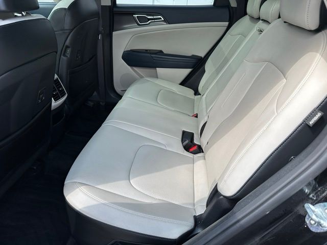 2024 Kia Sportage Hybrid EX SUV
