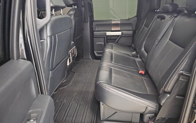 2022 Ford F-250 Lariat Truck Crew Cab