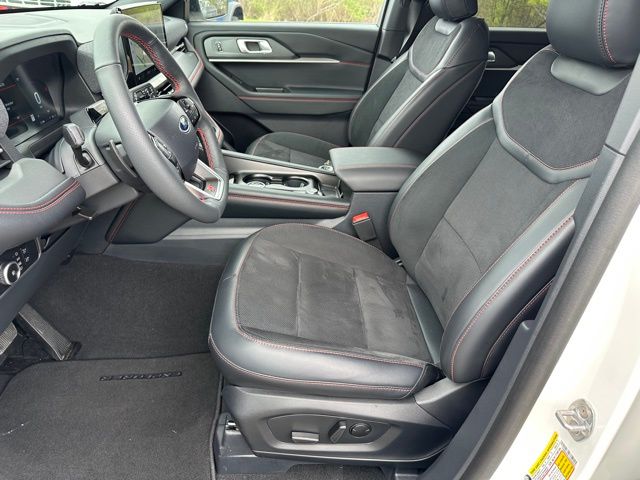 2025 Ford Explorer ST SUV