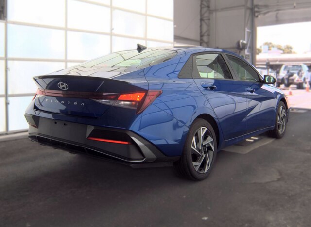 2025 Hyundai Elantra SEL Sport Sedan