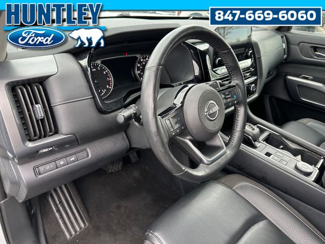 2023 Nissan Pathfinder SL SUV