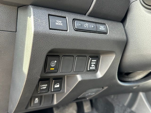 2024 Nissan Frontier SL Truck Crew Cab