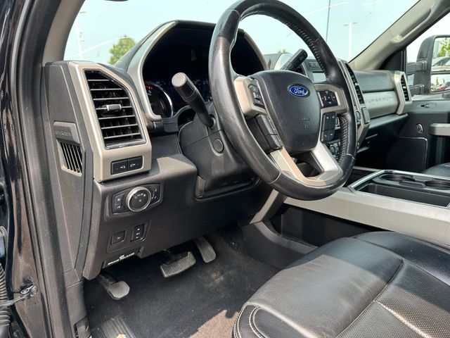2021 Ford F-250 Lariat Truck Crew Cab
