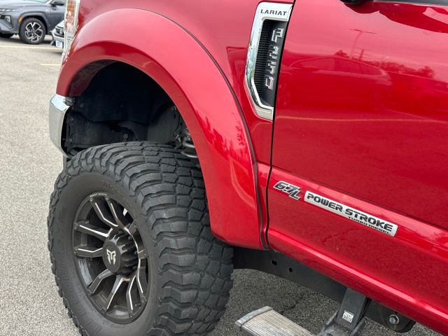 2022 Ford F-250 Lariat Truck Crew Cab