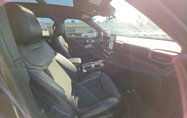 2023 Ford Explorer ST SUV
