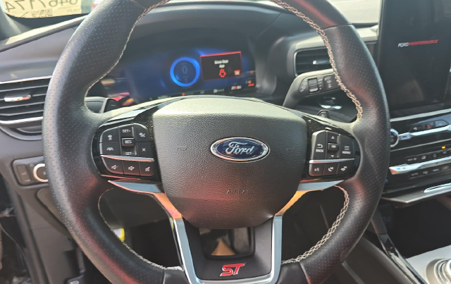 2023 Ford Explorer ST SUV