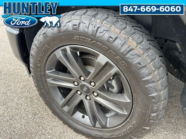 2022 Ford F-150 Lariat Truck SuperCrew Cab