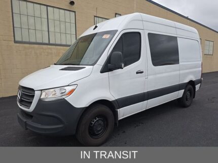 2024 Mercedes-Benz Sprinter 2500 Crew 144 WB Van