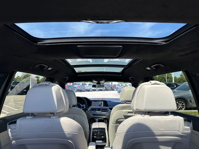 2021 BMW X7 M50i SUV