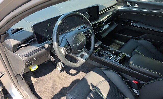 2025 Kia K5 GT Sedan
