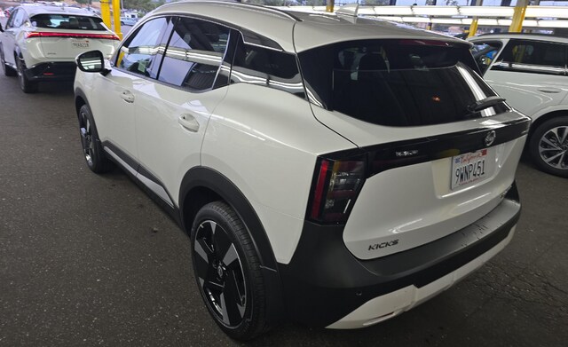 2025 Nissan Kicks SR SUV