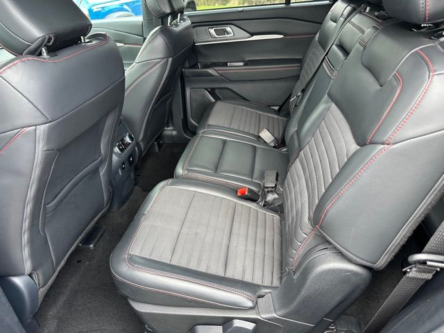 2025 Ford Explorer ST-Line SUV
