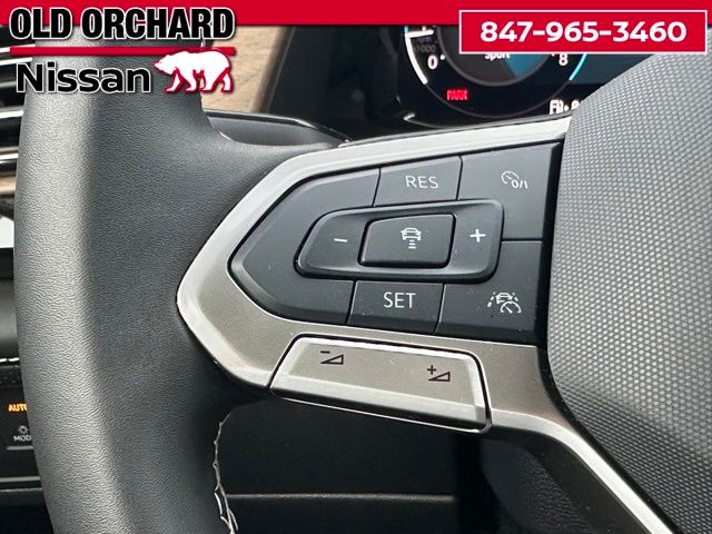 2025 Volkswagen Atlas 2.0T SE w/Technology SUV