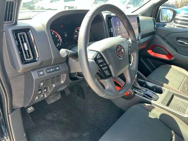 2025 Nissan Frontier PRO-4X Truck Crew Cab