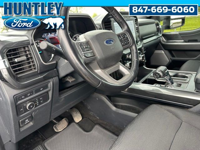 2022 Ford F-150 XLT Truck SuperCrew Cab