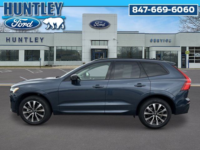 2025 Volvo XC60 B5 Core SUV
