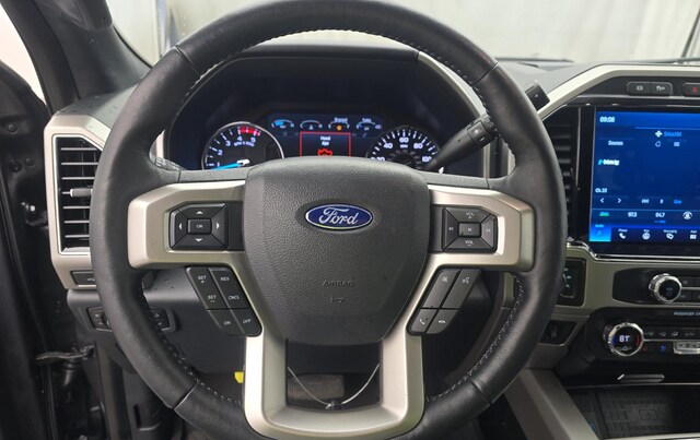 2022 Ford F-250 Lariat Truck Crew Cab