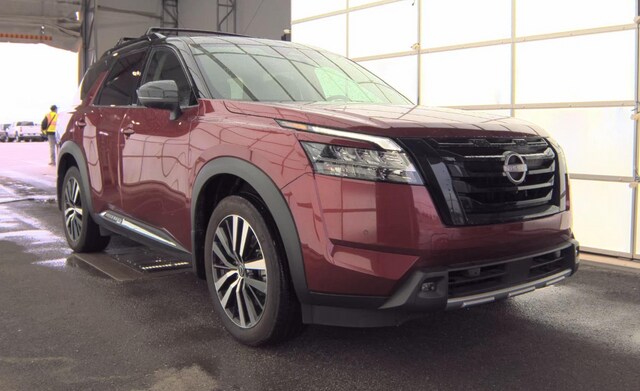 2024 Nissan Pathfinder Platinum SUV
