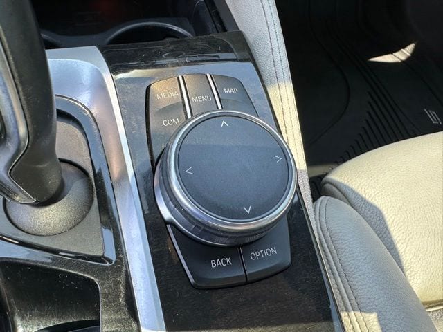 2017 BMW 540i 540i xDrive Sedan