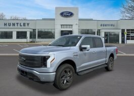 2022 Ford F-150 Lightning Lariat Truck SuperCrew Cab