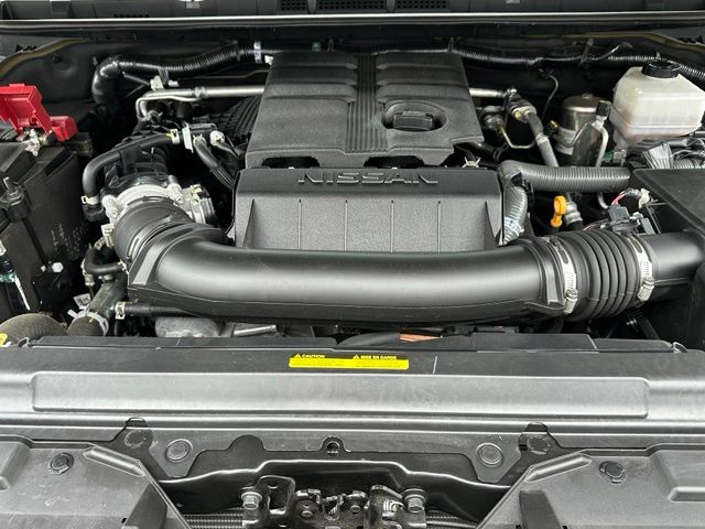 2025 Nissan Frontier PRO-4X Truck Crew Cab