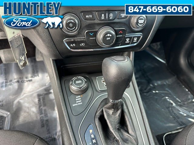 2019 Jeep Cherokee Latitude SUV