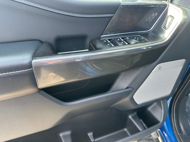 2022 Ford F-150 XLT Truck SuperCrew Cab