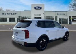 2023 Kia Telluride S SUV