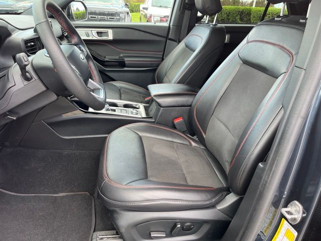 2023 Ford Explorer ST-Line SUV