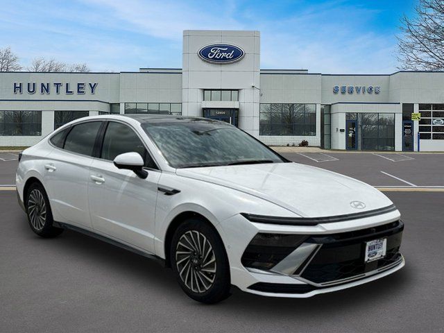 2025 Hyundai Sonata Hybrid Limited Sedan
