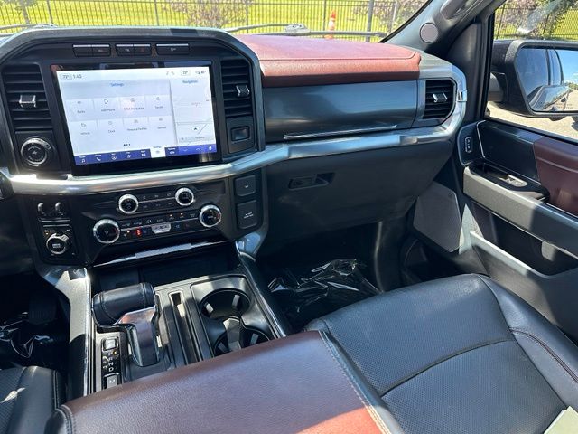 2022 Ford F-150 Lariat Truck SuperCrew Cab