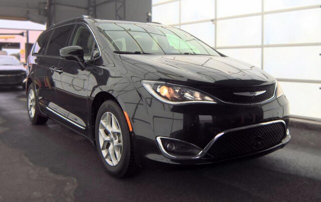 2019 Chrysler Pacifica Touring L Plus Van Passenger Van