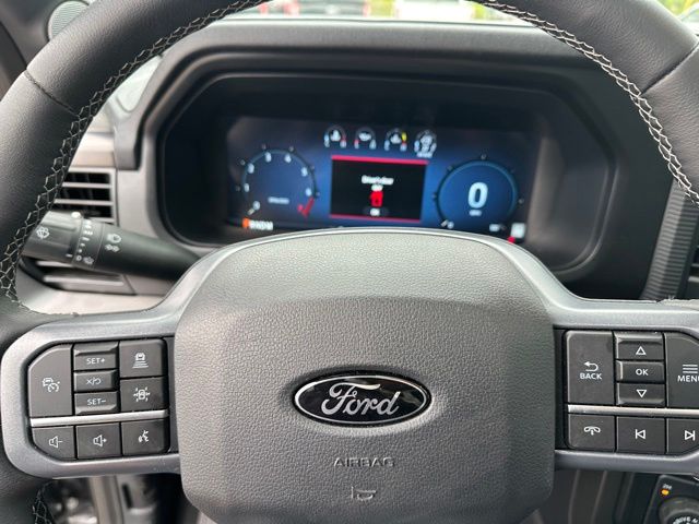 2025 Ford F-150 Lariat Truck SuperCrew Cab