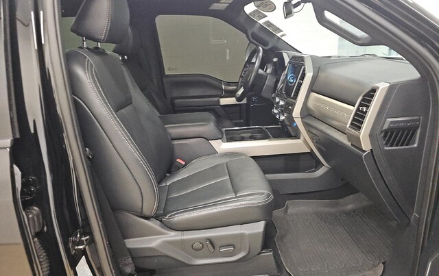 2022 Ford F-250 Lariat Truck Crew Cab