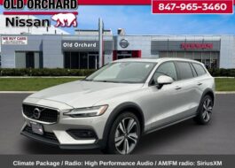 2025 Volvo V60 Cross Country B5 Plus Wagon