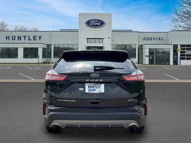 2022 Ford Edge Titanium SUV