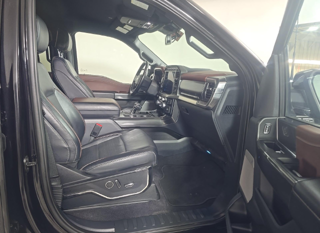 2023 Ford F-150 Lariat Truck