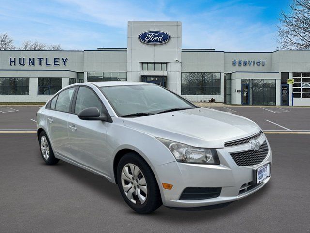 2014 Chevrolet Cruze LS Sedan