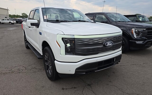 2024 Ford F-150 Lightning Lariat Truck SuperCrew Cab