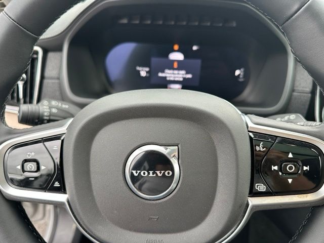 2025 Volvo XC90 B6 Plus 7-Seater SUV