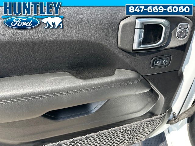 2021 Jeep Wrangler Unlimited Sahara Altitude SUV