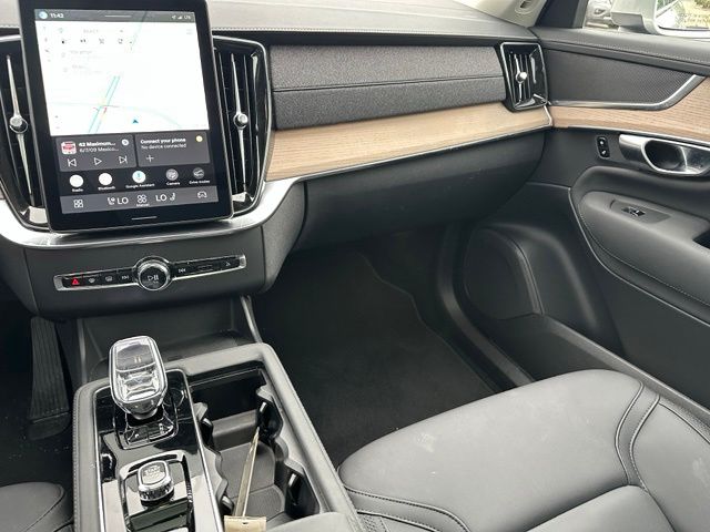 2025 Volvo XC90 B6 Plus 7-Seater SUV