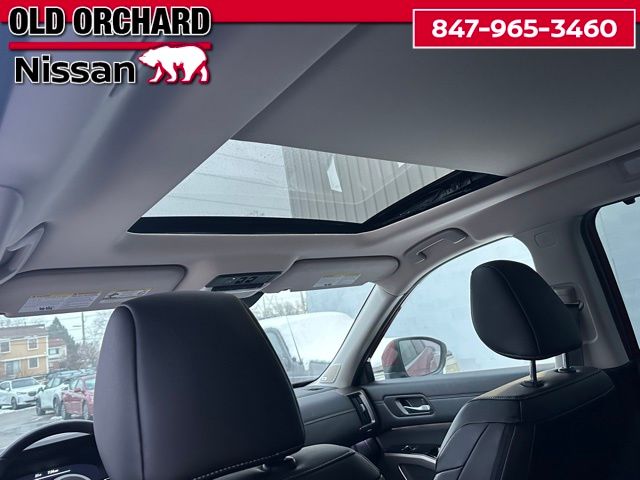 2024 Nissan Pathfinder Platinum SUV