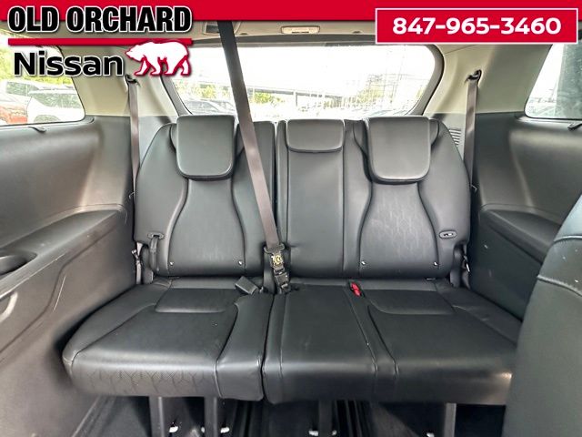2025 Kia Carnival SX Van Passenger Van