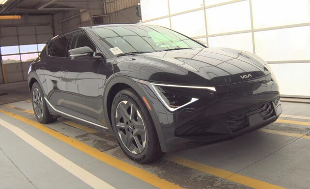 2025 Kia EV6 Light SUV
