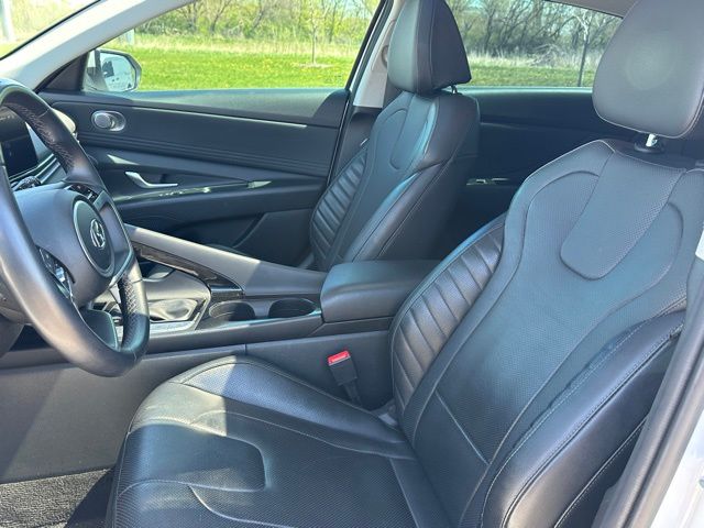 2023 Hyundai Elantra HEV Limited Sedan