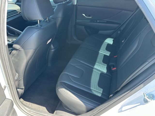 2023 Hyundai Elantra HEV Limited Sedan