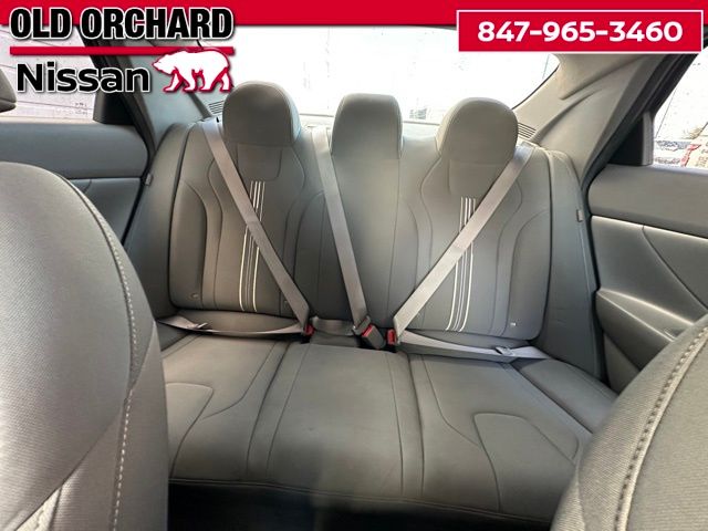 2024 Hyundai Elantra SEL Sedan