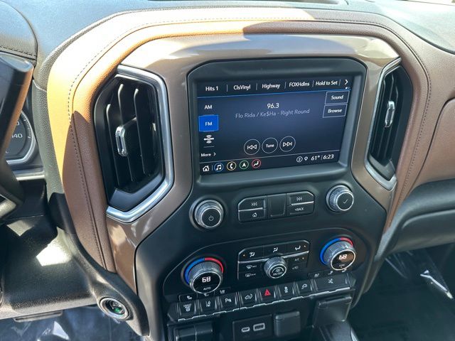 2022 Chevrolet Silverado 3500 HD High Country Truck Crew Cab