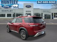2023 Nissan Pathfinder SL SUV